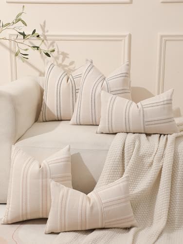 Hckot Covetable Decorative Throw Pillow Covers