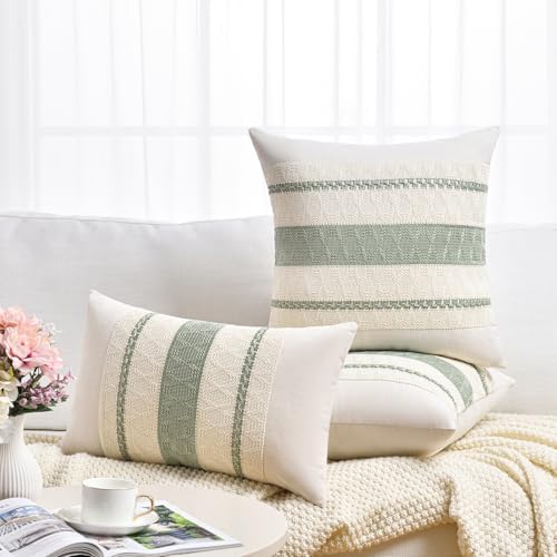 Adds an Artisanal Boho-Lumbar Throw for Your Home
